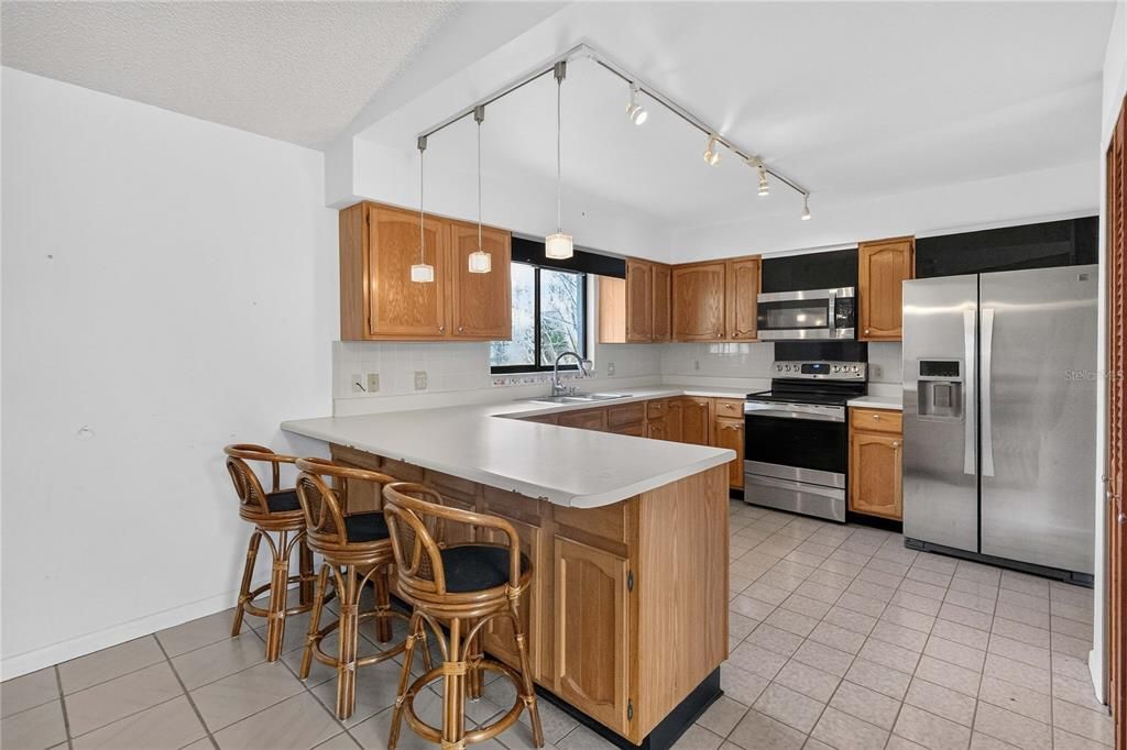 На продажу: $325,000 (3 спален, 2 ванн, 1959 Квадратных фут)