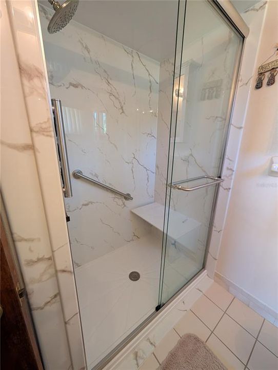 На продажу: $179,900 (2 спален, 2 ванн, 864 Квадратных фут)