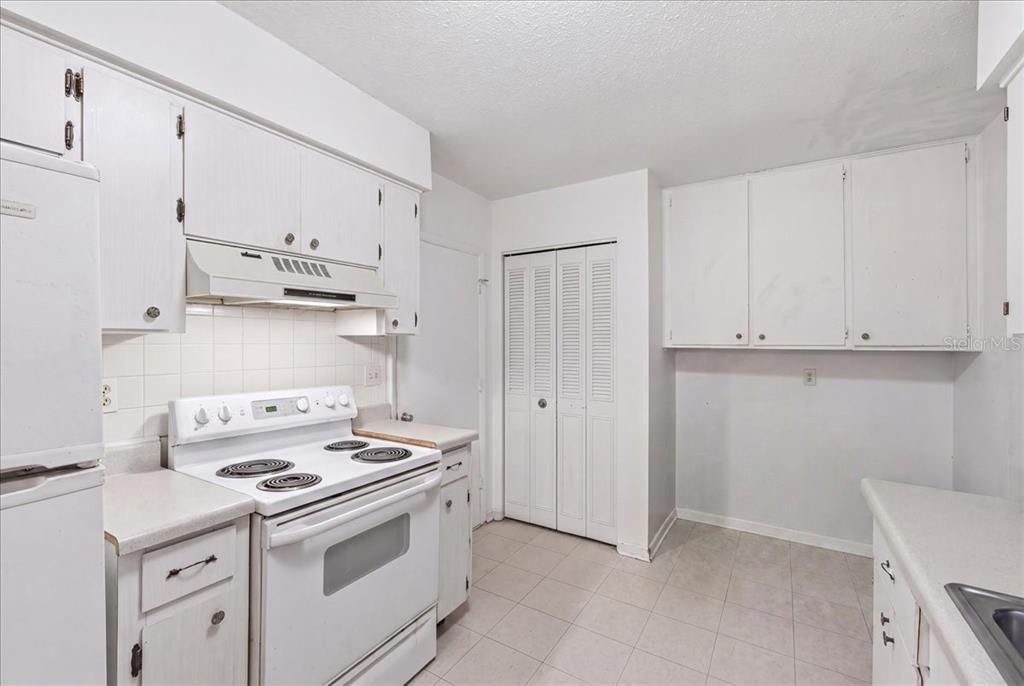 For Sale: $295,000 (4 beds, 0 baths, 1697 Square Feet)