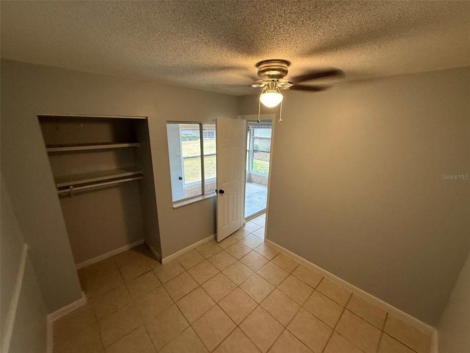 For Sale: $125,000 (2 beds, 1 baths, 764 Square Feet)