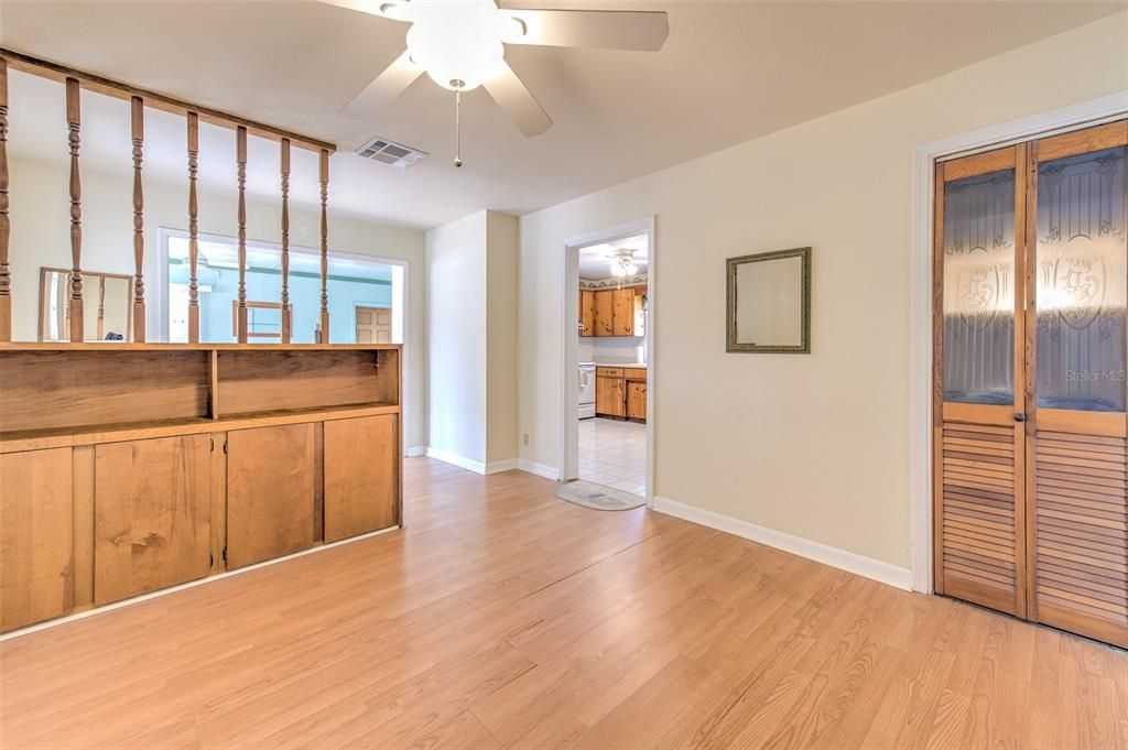 En Venta: $199,900 (3 camas, 1 baños, 1117 Pies cuadrados)