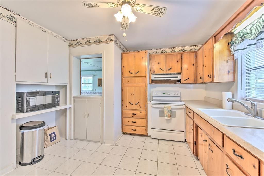 En Venta: $199,900 (3 camas, 1 baños, 1117 Pies cuadrados)