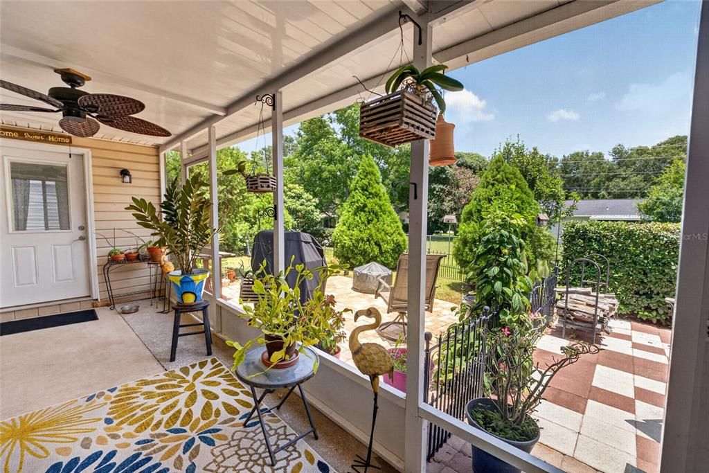 Activo con contrato: $179,900 (2 camas, 2 baños, 1166 Pies cuadrados)