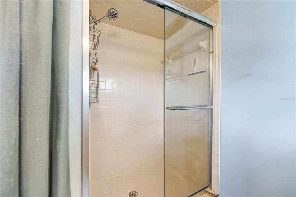 Activo con contrato: $179,900 (2 camas, 2 baños, 1166 Pies cuadrados)