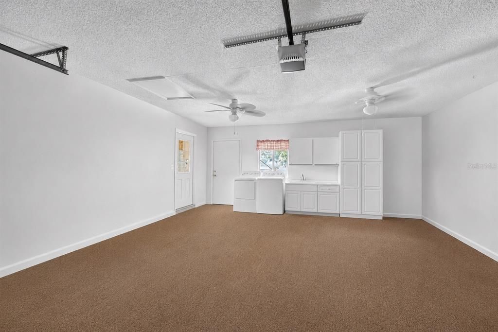Activo con contrato: $179,900 (2 camas, 2 baños, 1166 Pies cuadrados)