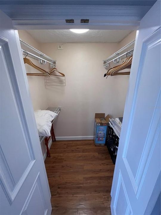 В аренду: $3,600 (2 спален, 2 ванн, 1406 Квадратных фут)