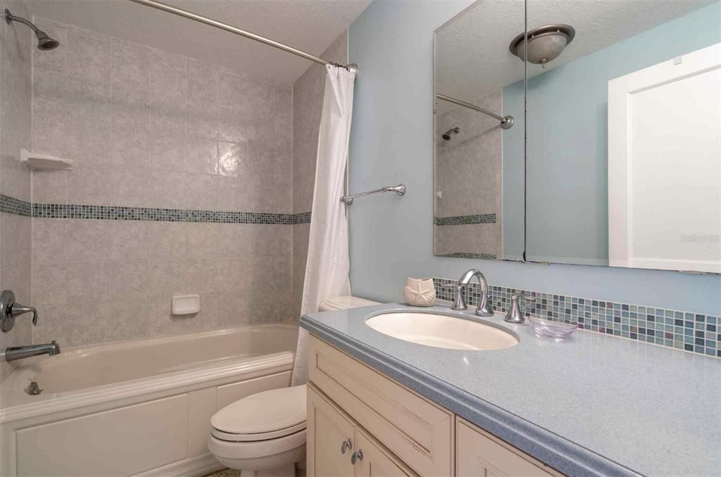 В аренду: $3,600 (2 спален, 2 ванн, 1406 Квадратных фут)