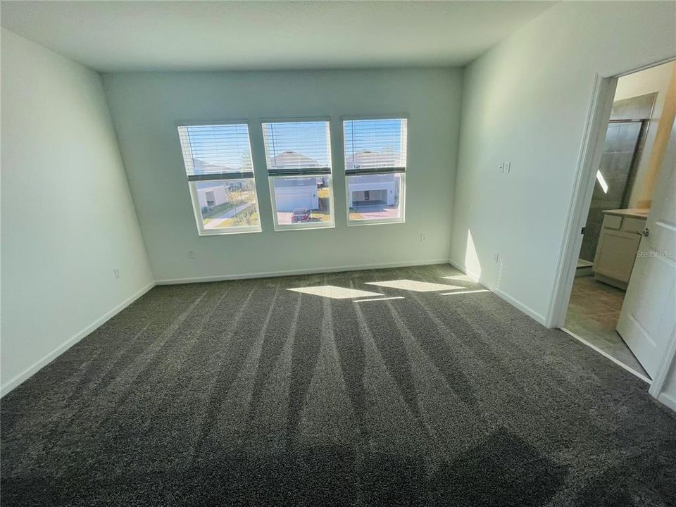 En Renta: $2,649 (3 camas, 2 baños, 1647 Pies cuadrados)