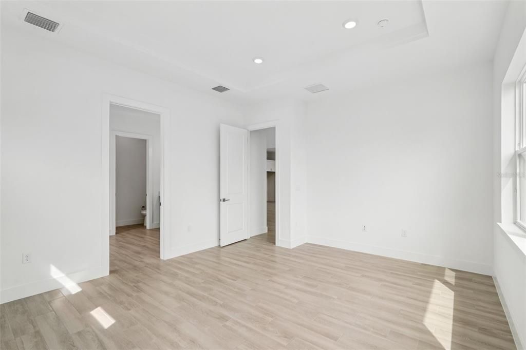 For Sale: $739,587 (4 beds, 3 baths, 3375 Square Feet)