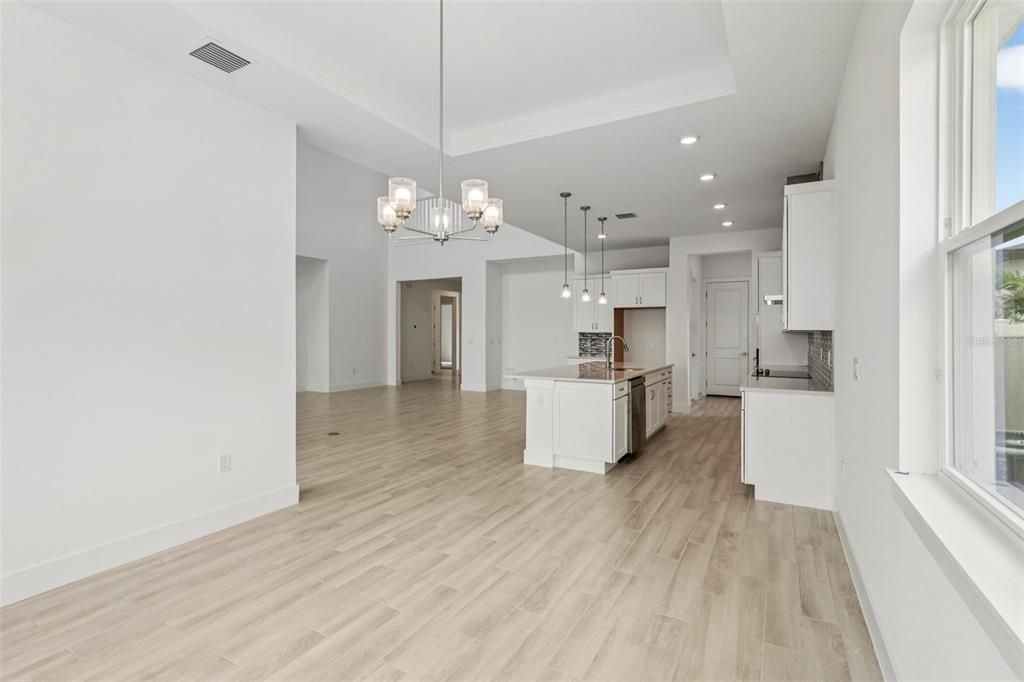 For Sale: $739,587 (4 beds, 3 baths, 3375 Square Feet)