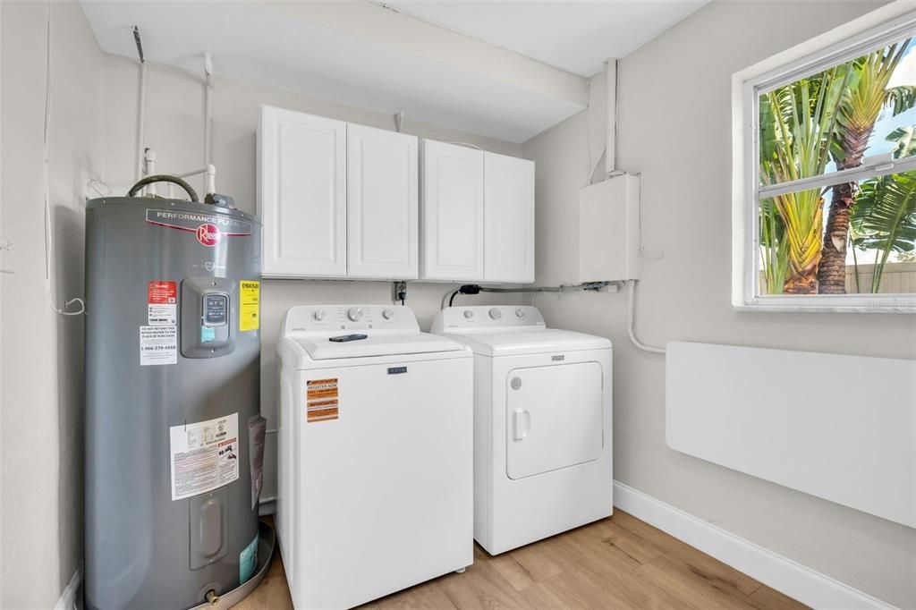 For Sale: $497,500 (3 beds, 2 baths, 1600 Square Feet)