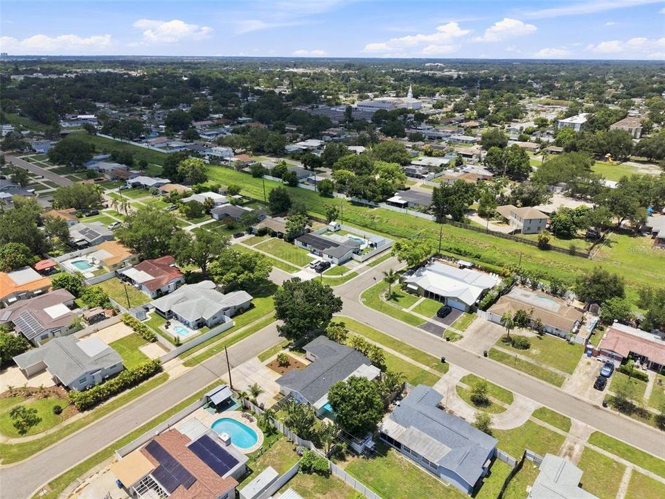 For Sale: $497,500 (3 beds, 2 baths, 1600 Square Feet)