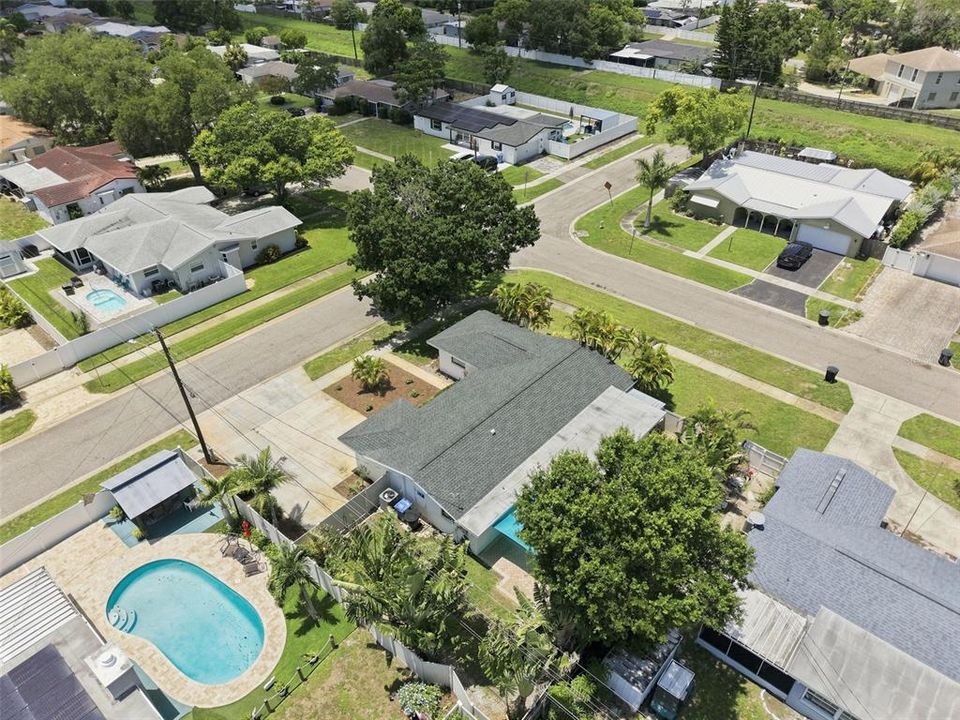 For Sale: $497,500 (3 beds, 2 baths, 1600 Square Feet)