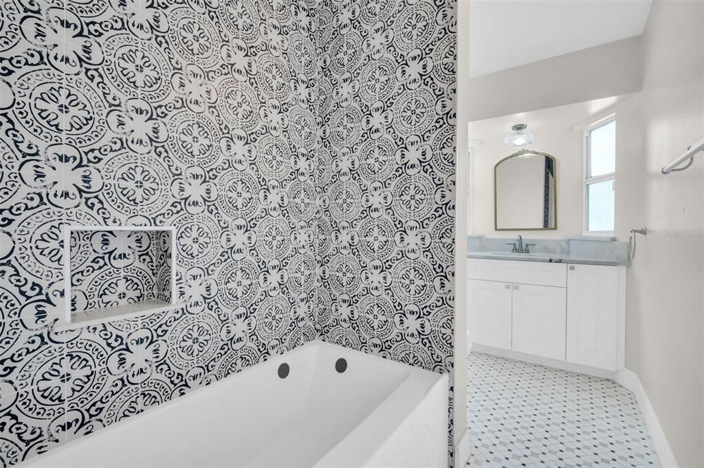 For Sale: $497,500 (3 beds, 2 baths, 1600 Square Feet)