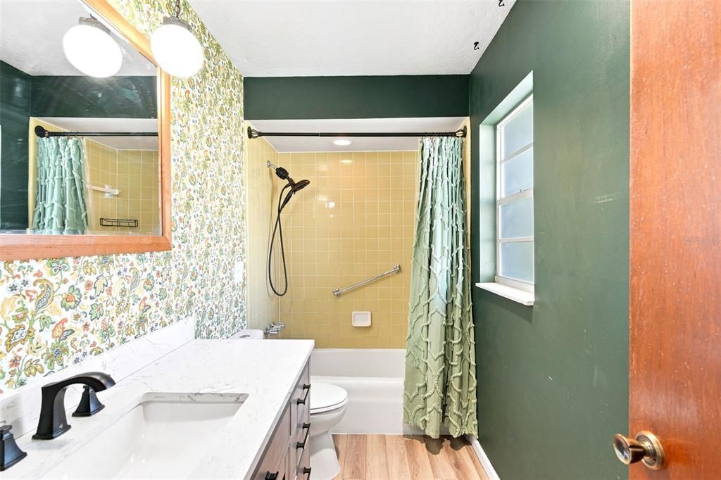 En Venta: $355,000 (3 camas, 2 baños, 1135 Pies cuadrados)
