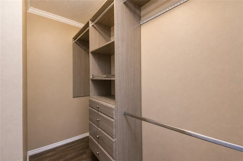 For Sale: $269,500 (3 beds, 2 baths, 1456 Square Feet)