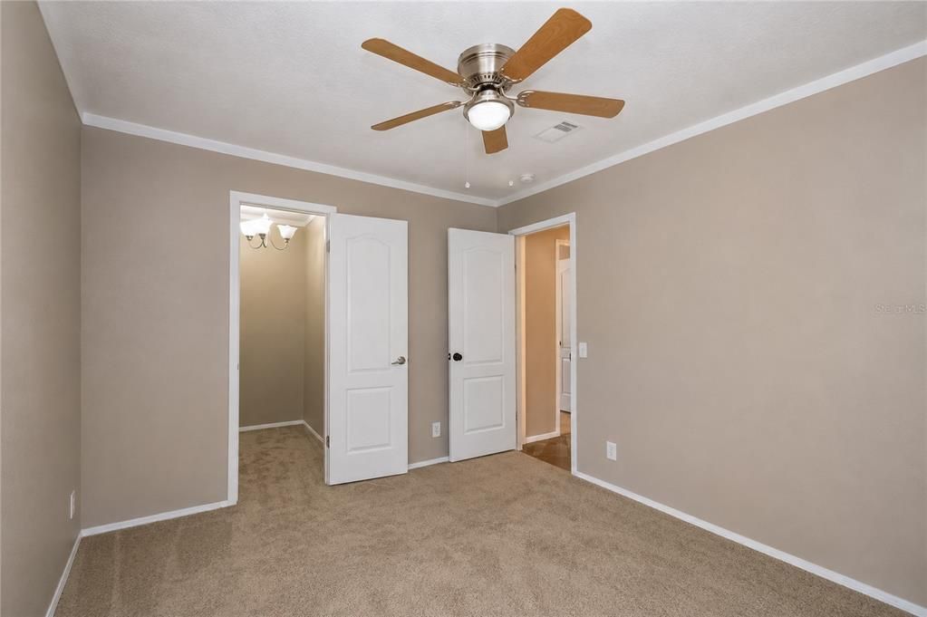 For Sale: $269,500 (3 beds, 2 baths, 1456 Square Feet)