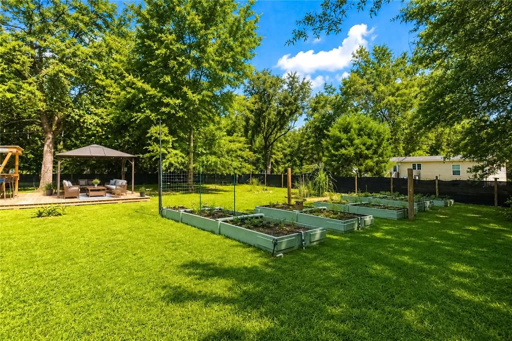 For Sale: $269,500 (3 beds, 2 baths, 1456 Square Feet)