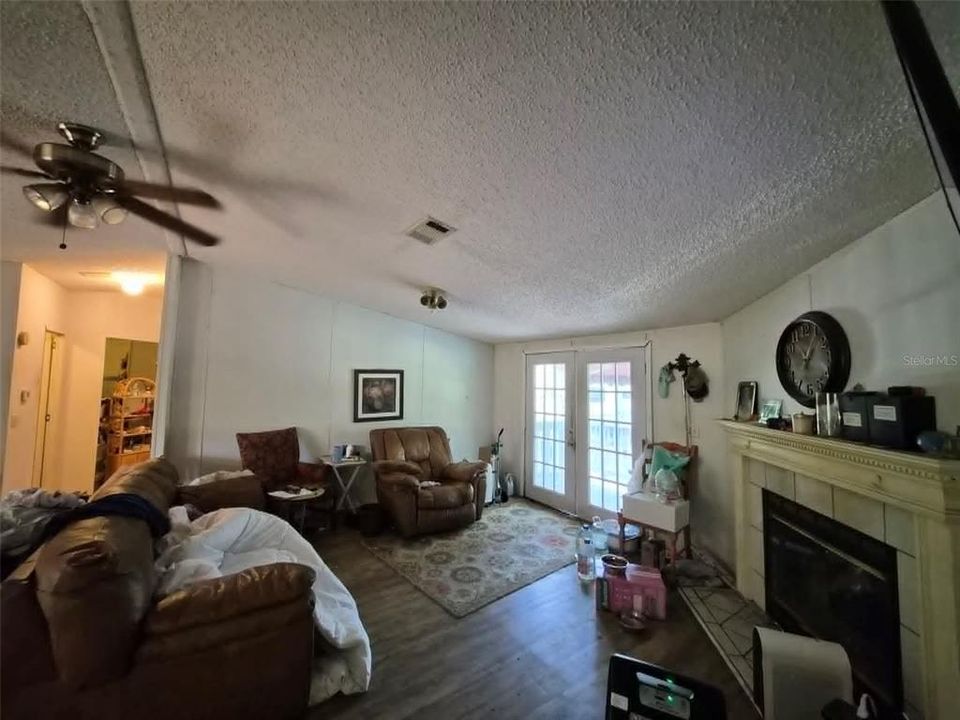 En Venta: $134,900 (3 camas, 2 baños, 1532 Pies cuadrados)