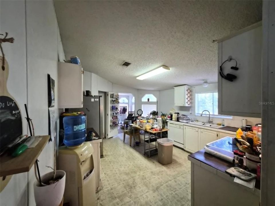 En Venta: $134,900 (3 camas, 2 baños, 1532 Pies cuadrados)