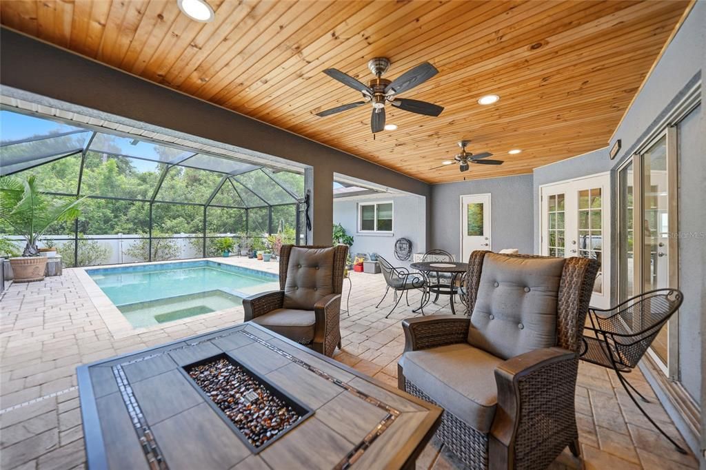 Activo con contrato: $349,900 (3 camas, 2 baños, 1919 Pies cuadrados)