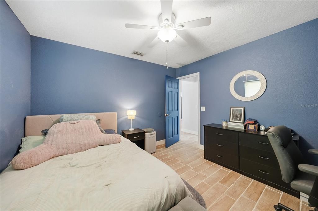 Activo con contrato: $349,900 (3 camas, 2 baños, 1919 Pies cuadrados)