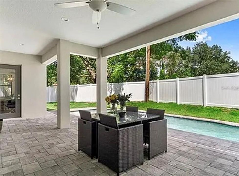 В аренду: $8,295 (4 спален, 5 ванн, 3295 Квадратных фут)