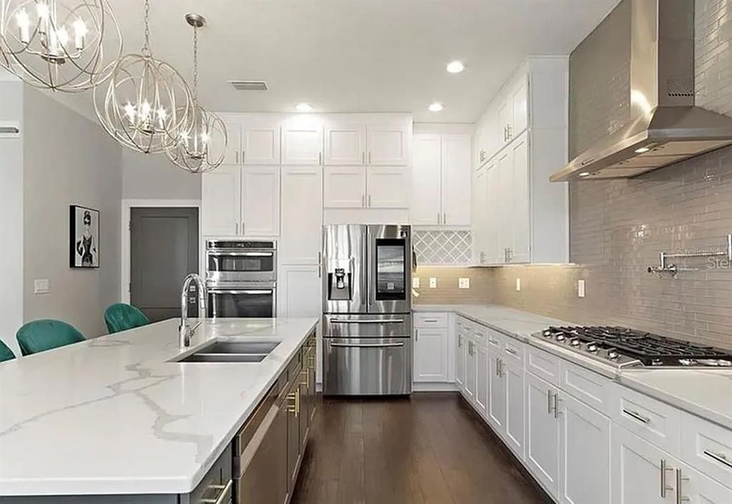 В аренду: $8,295 (4 спален, 5 ванн, 3295 Квадратных фут)