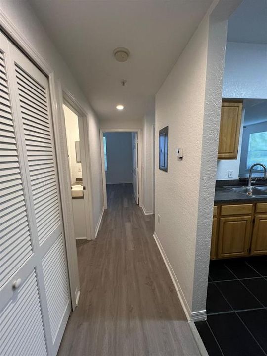 В аренду: $1,650 (2 спален, 2 ванн, 1077 Квадратных фут)