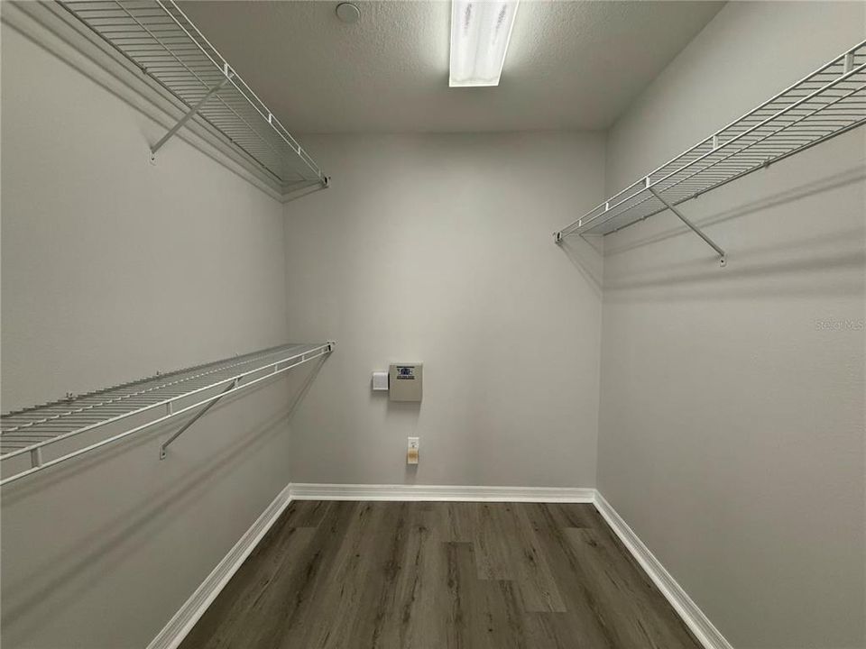 На продажу: $375,000 (4 спален, 3 ванн, 2480 Квадратных фут)