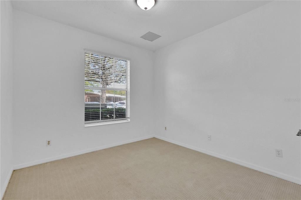 For Rent: $1,600 (3 beds, 2 baths, 1248 Square Feet)