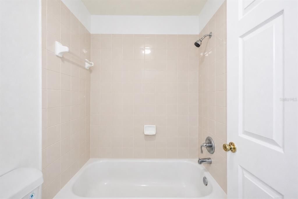 For Sale: $375,000 (3 beds, 2 baths, 1235 Square Feet)