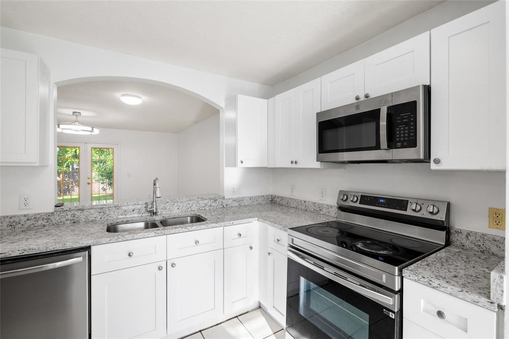 For Sale: $375,000 (3 beds, 2 baths, 1235 Square Feet)