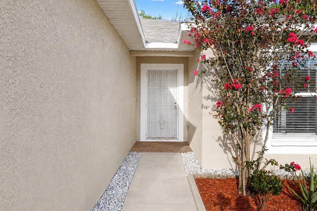For Sale: $375,000 (3 beds, 2 baths, 1235 Square Feet)