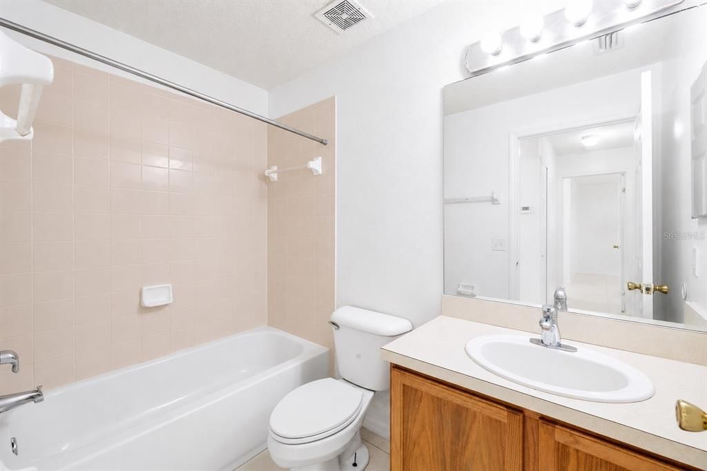 For Sale: $375,000 (3 beds, 2 baths, 1235 Square Feet)