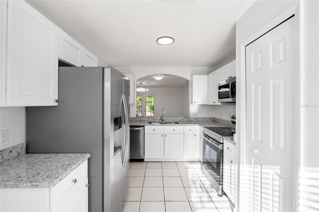 For Sale: $375,000 (3 beds, 2 baths, 1235 Square Feet)