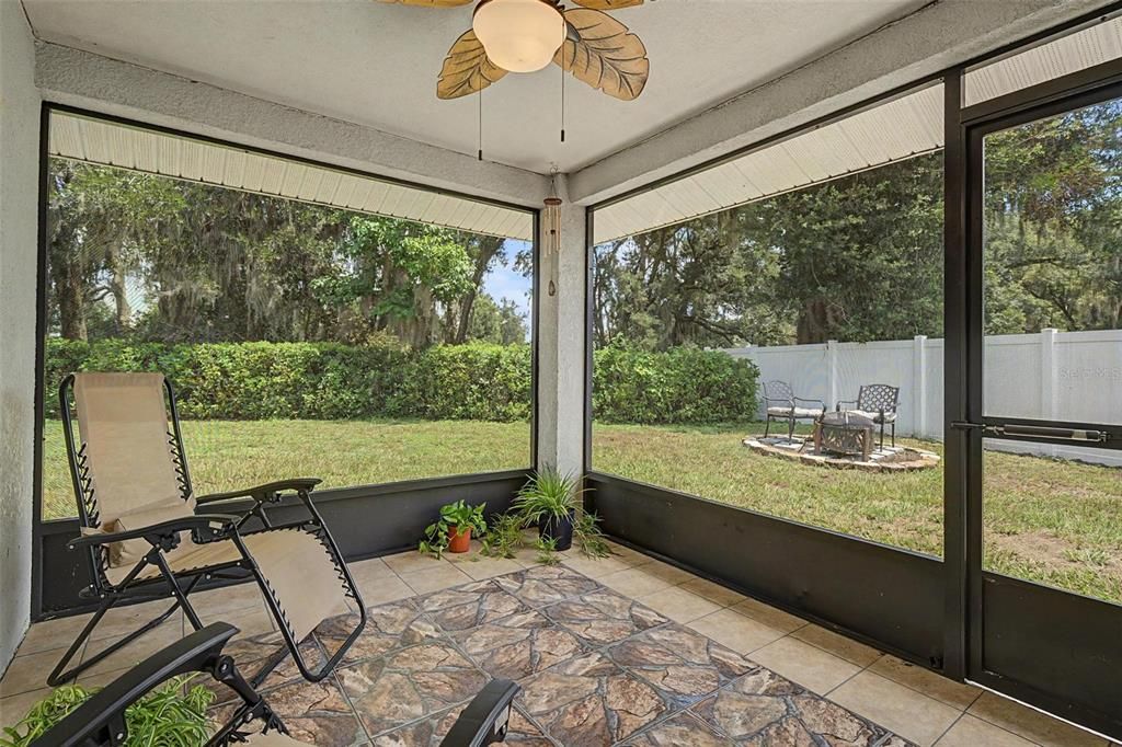 En Venta: $359,111 (4 camas, 2 baños, 1590 Pies cuadrados)