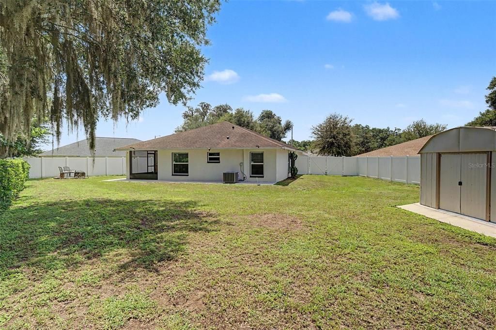 En Venta: $359,111 (4 camas, 2 baños, 1590 Pies cuadrados)