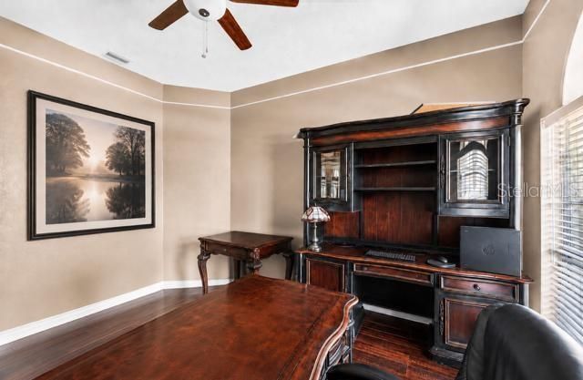 For Sale: $800,000 (3 beds, 3 baths, 2985 Square Feet)