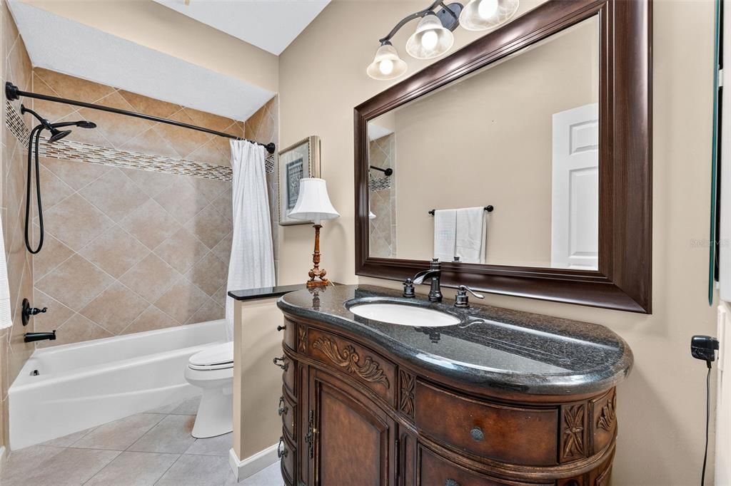 For Sale: $800,000 (3 beds, 3 baths, 2985 Square Feet)