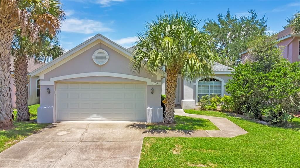 For Sale: $395,000 (3 beds, 2 baths, 2302 Square Feet)