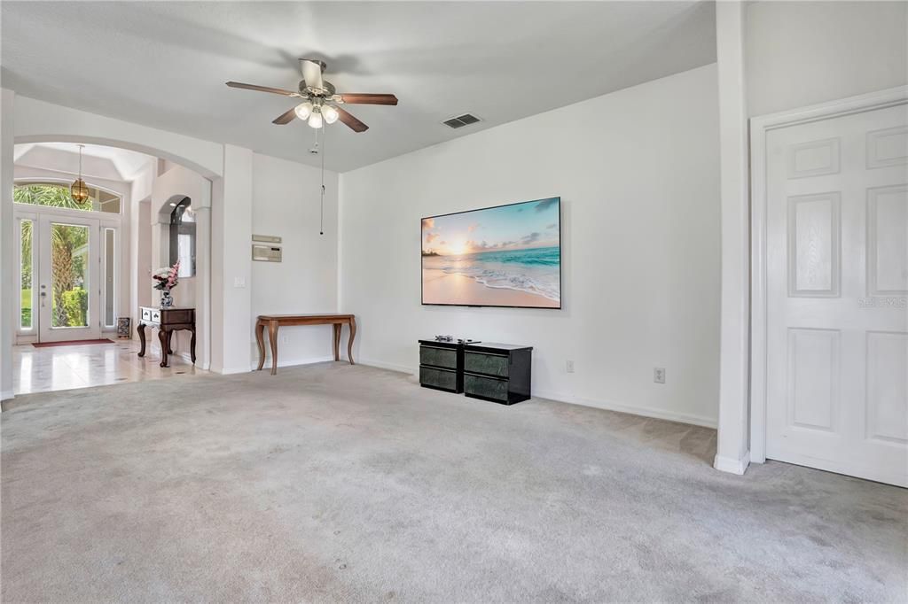 For Sale: $395,000 (3 beds, 2 baths, 2302 Square Feet)