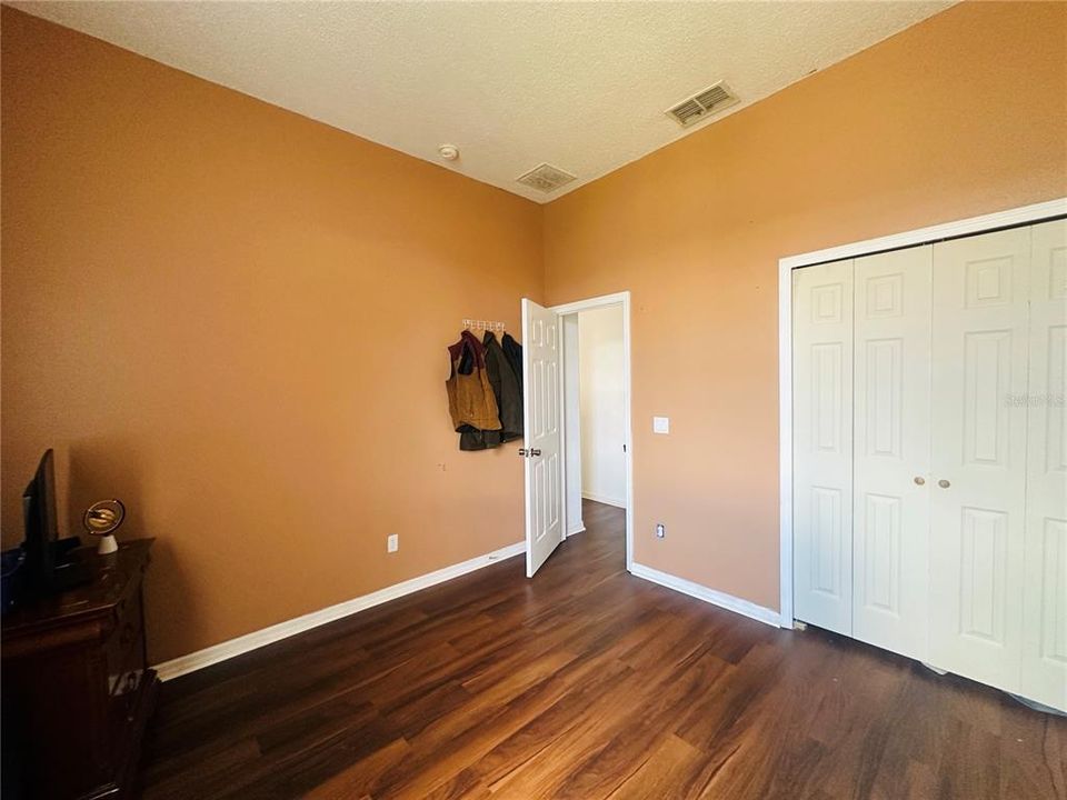 En Venta: $490,000 (3 camas, 2 baños, 2641 Pies cuadrados)