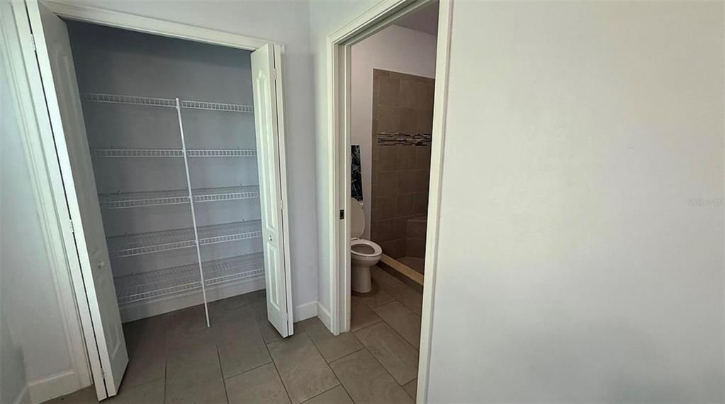 На продажу: $326,000 (3 спален, 2 ванн, 1712 Квадратных фут)
