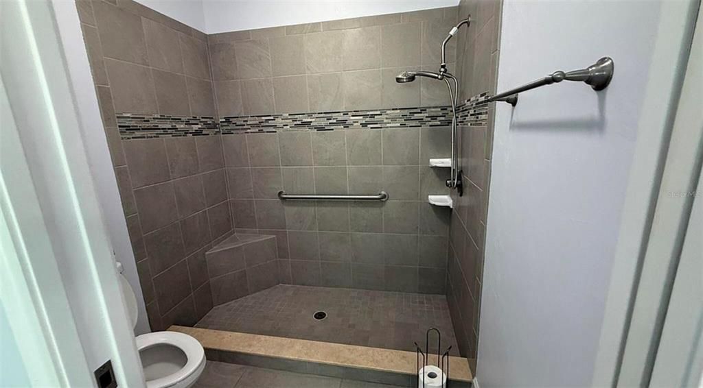 На продажу: $326,000 (3 спален, 2 ванн, 1712 Квадратных фут)