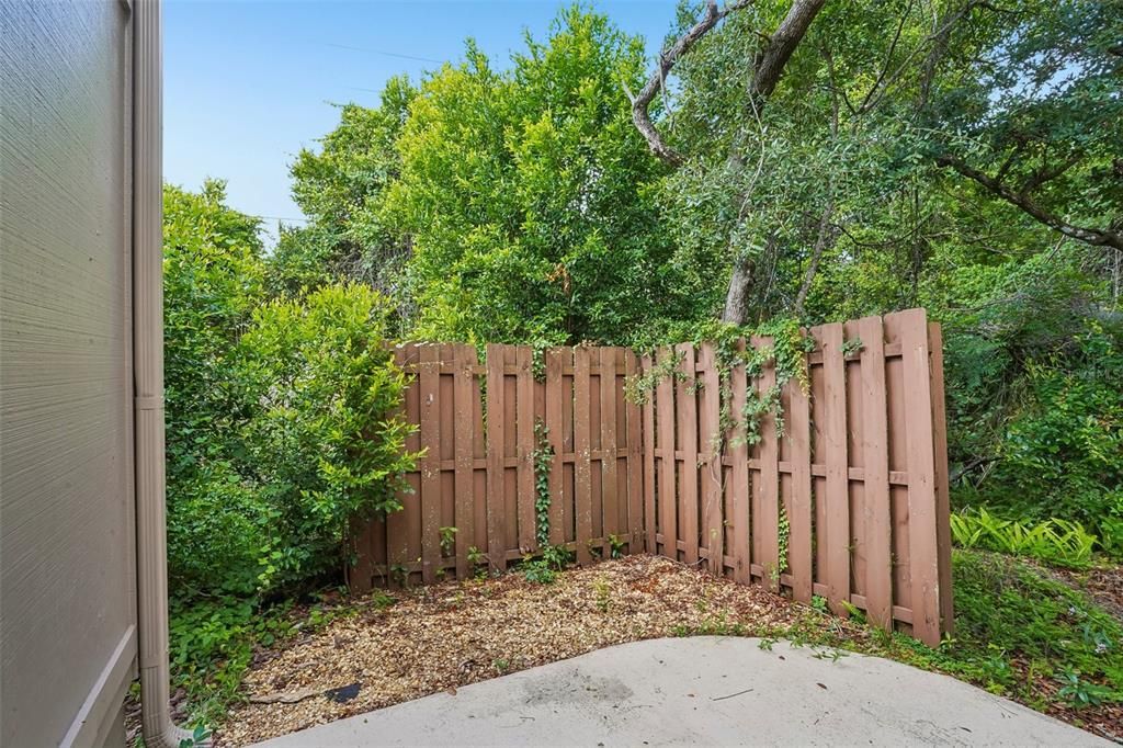 For Rent: $2,000 (2 beds, 2 baths, 1302 Square Feet)