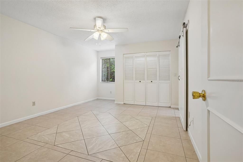 For Rent: $2,000 (2 beds, 2 baths, 1302 Square Feet)