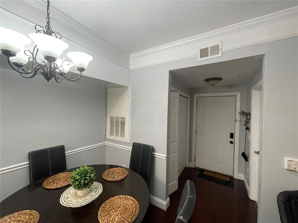 For Rent: $1,850 (2 beds, 2 baths, 1233 Square Feet)
