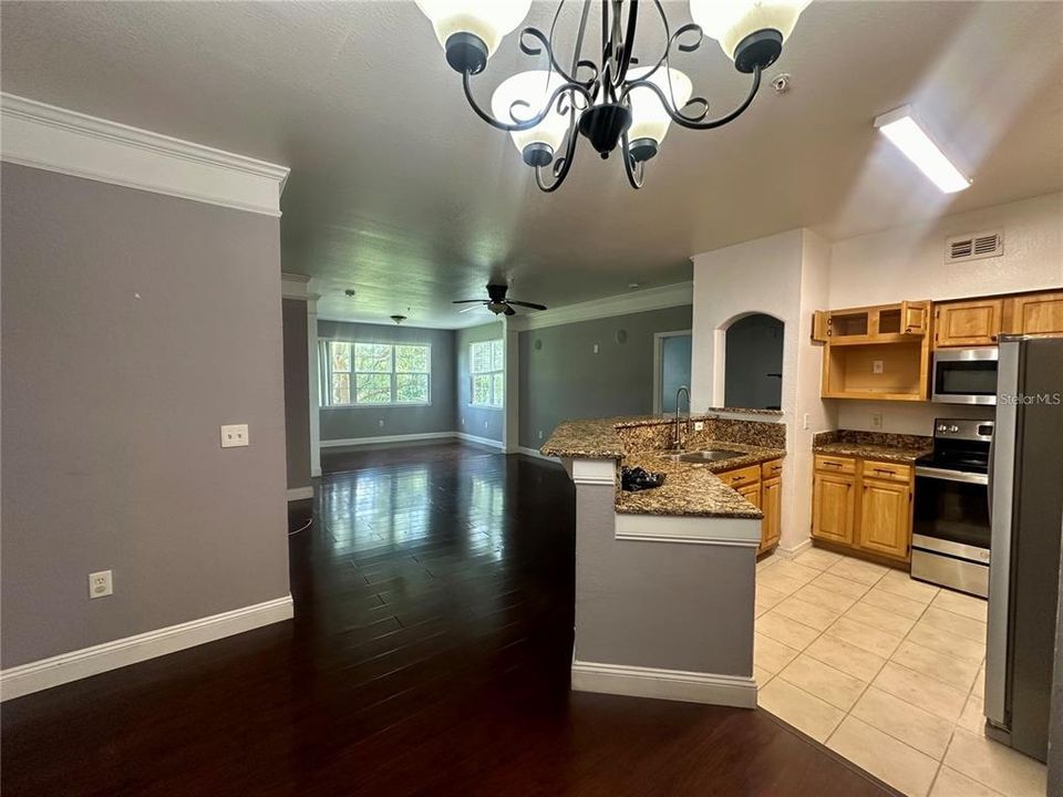 For Rent: $1,850 (2 beds, 2 baths, 1233 Square Feet)