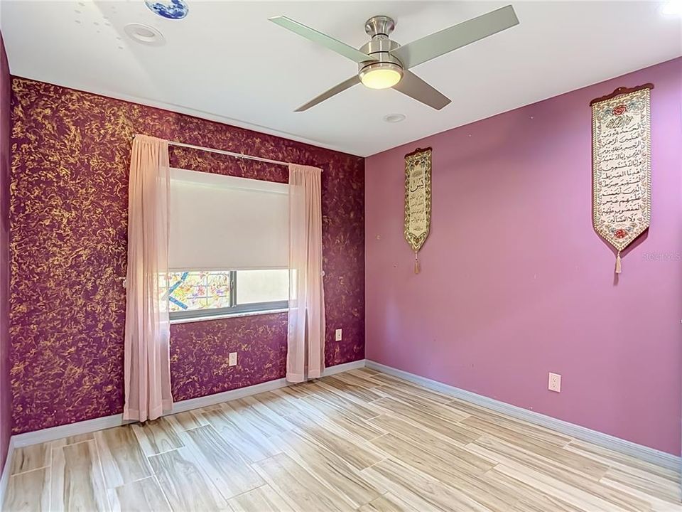 En Venta: $639,000 (5 camas, 3 baños, 2135 Pies cuadrados)